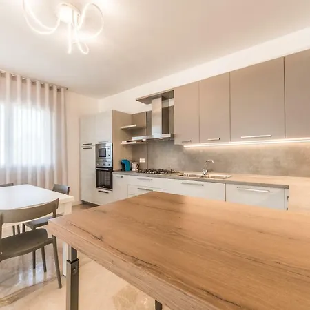 Francesco's House דירה *